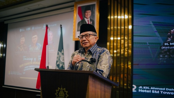 1000 Cahaya Muhammadiyah dan LPCR PM Gelar ToT Audit Energi dan Dakwah Ramah Lingkungan dahlan_rais.jpg