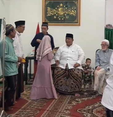 MT Guru Salma Santuni 60 Anak Yatim  